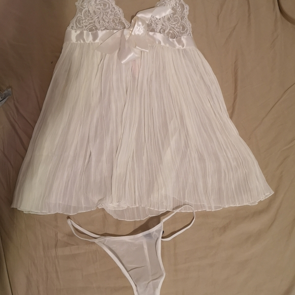 Pleated babydoll lingerie - Picture 3 of 3